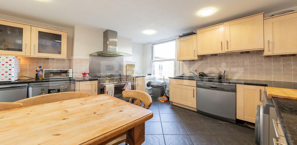 			NEW INSTRUCTION (Private Garden), 3 Bedroom, 1 bath, 1 reception Flat			 Pavillion Terrace, Wood Lane , North Kensington 